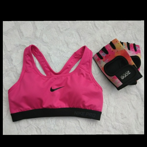 Nike Tops - Nike pro dry fit padded sports bra